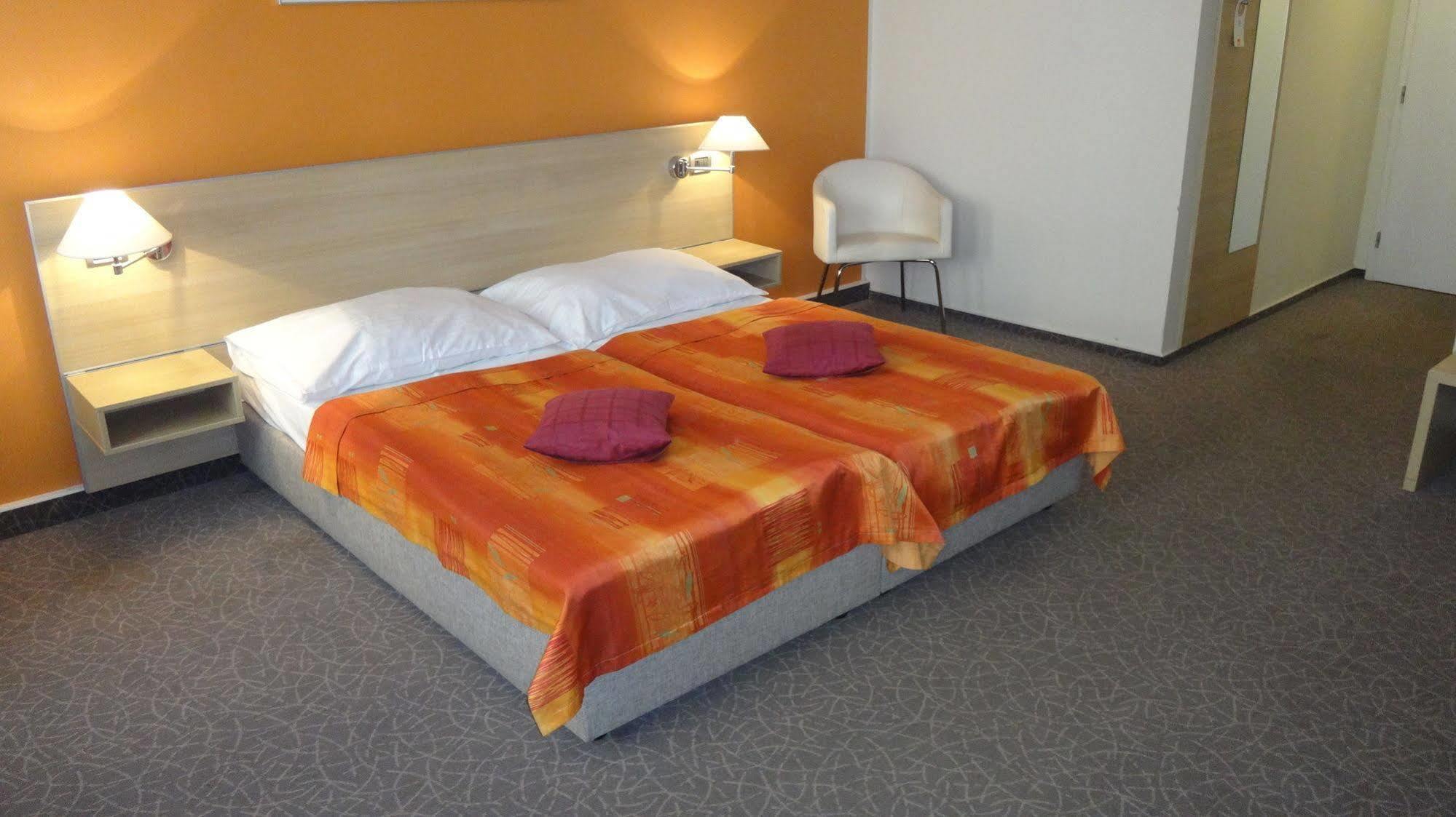 Hotel Ehrlich Praag Buitenkant foto