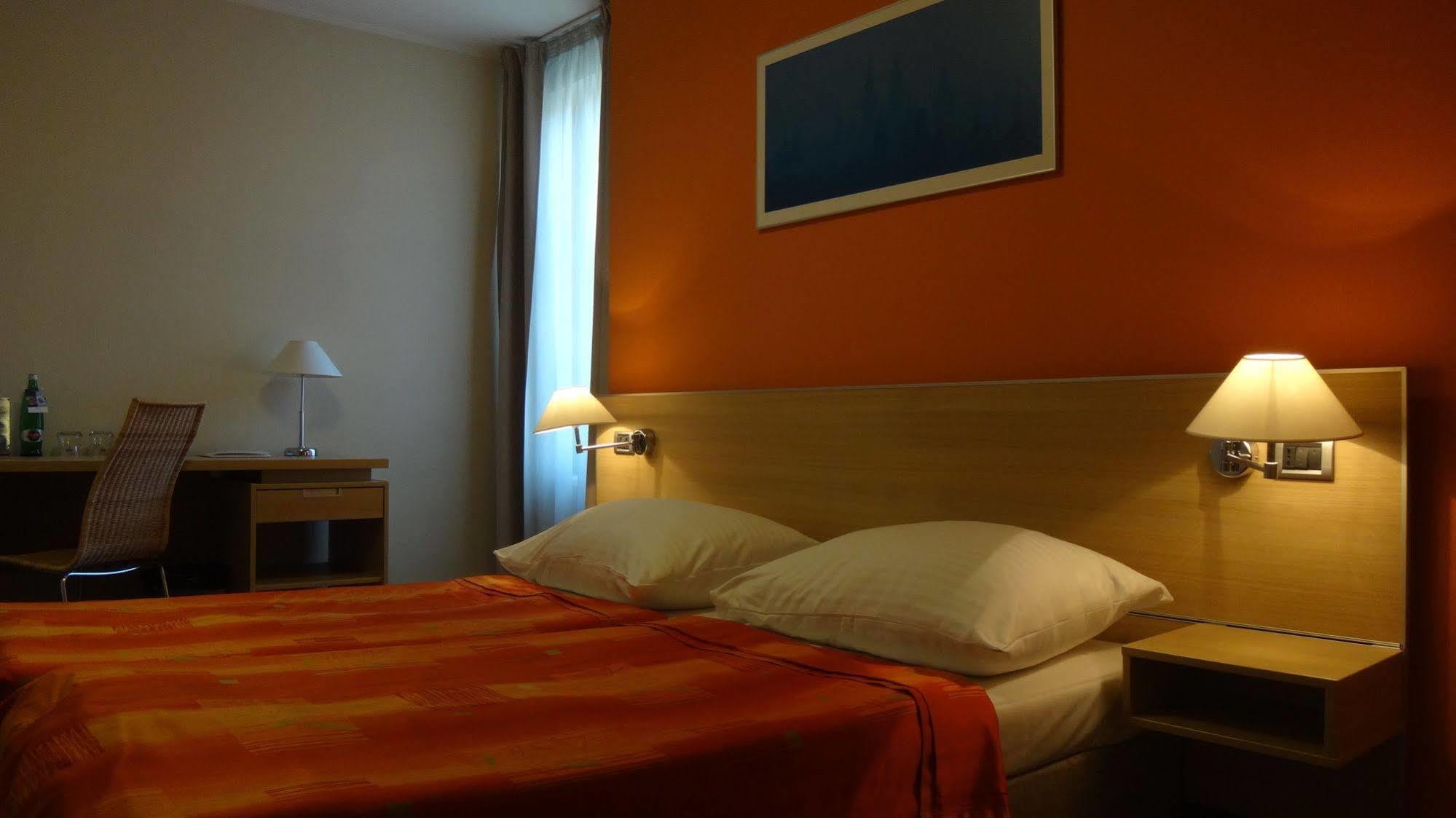 Hotel Ehrlich Praag Buitenkant foto